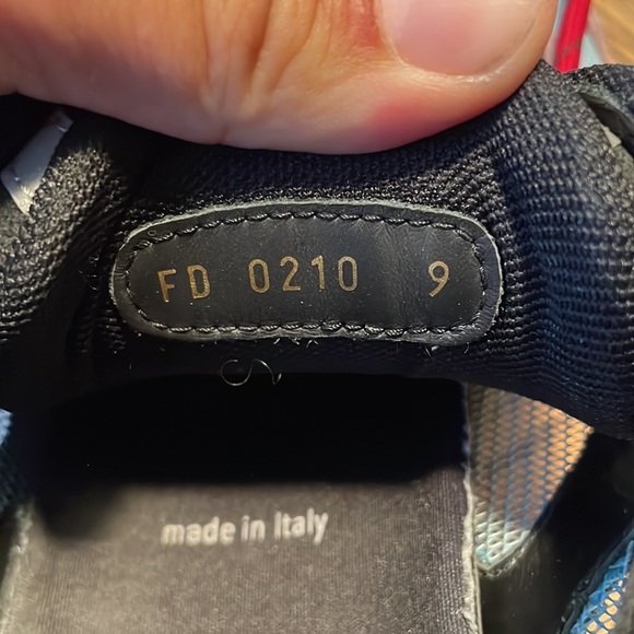 Louis Vuitton X Virgil Abloh Trail Sneakers in Violet - Picture 9 of 9